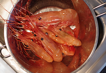 Canada: Norovirus outbreak linked to spot prawns in four provinces