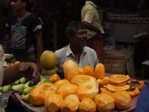 Papaya for sale Public domain image/Md.Saiful Aziz Shamseer