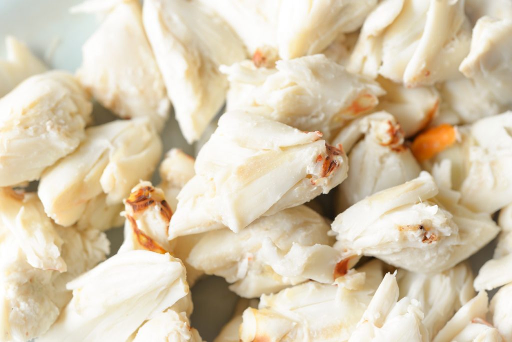 Steamed crab meat from blue crab (close up)/CDC